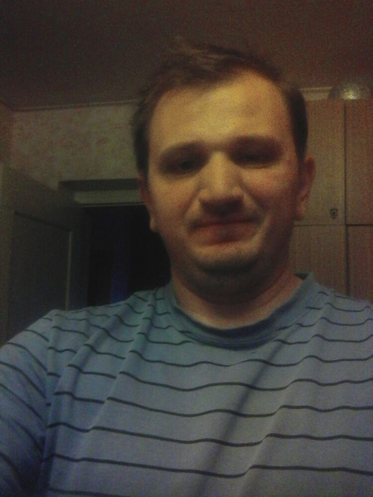  11132547  Viktor, 38 ,    