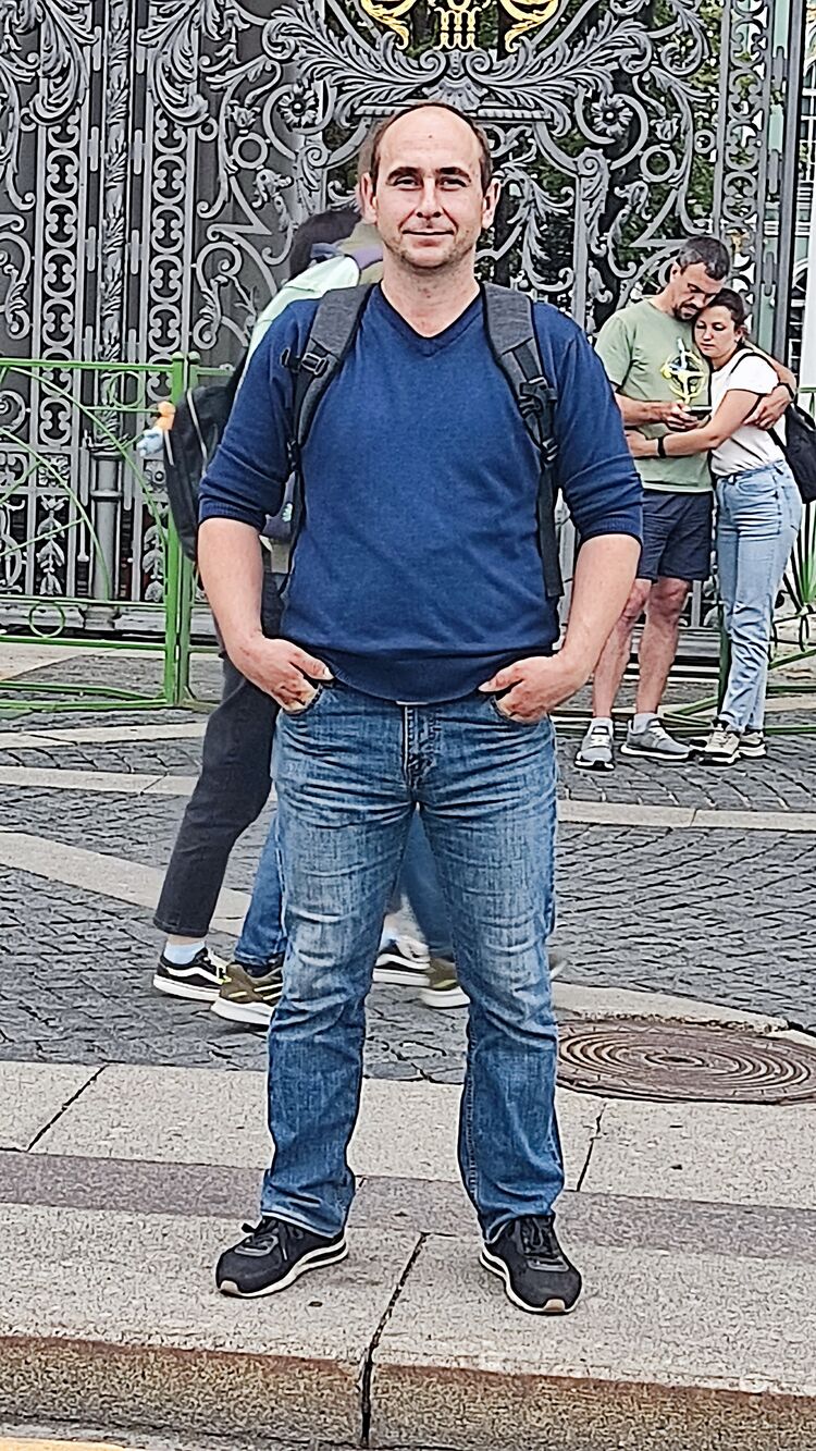  33942337  , 41 ,    