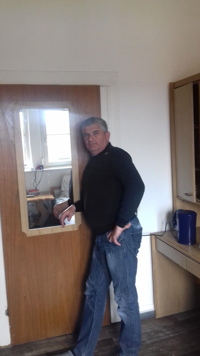 16874477  Stefan, 54 ,    Monheim