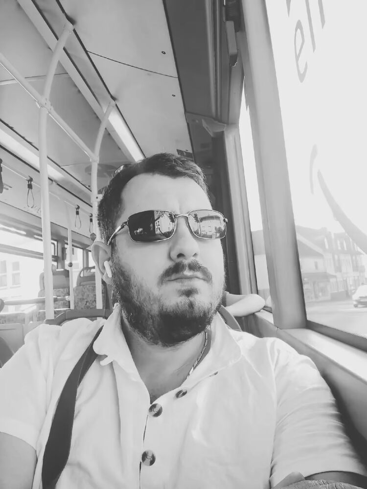 ���� 56112667 ������� Emzari, 35 ���, ���� ���������� � Bad Camberg