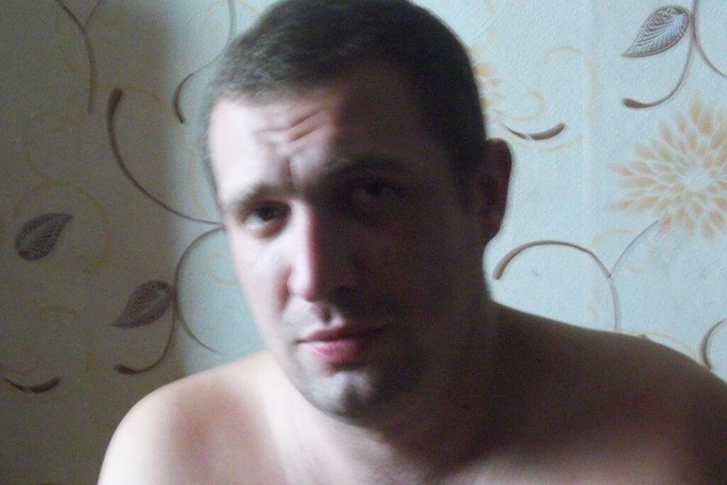  18890847  Roman, 39 ,    