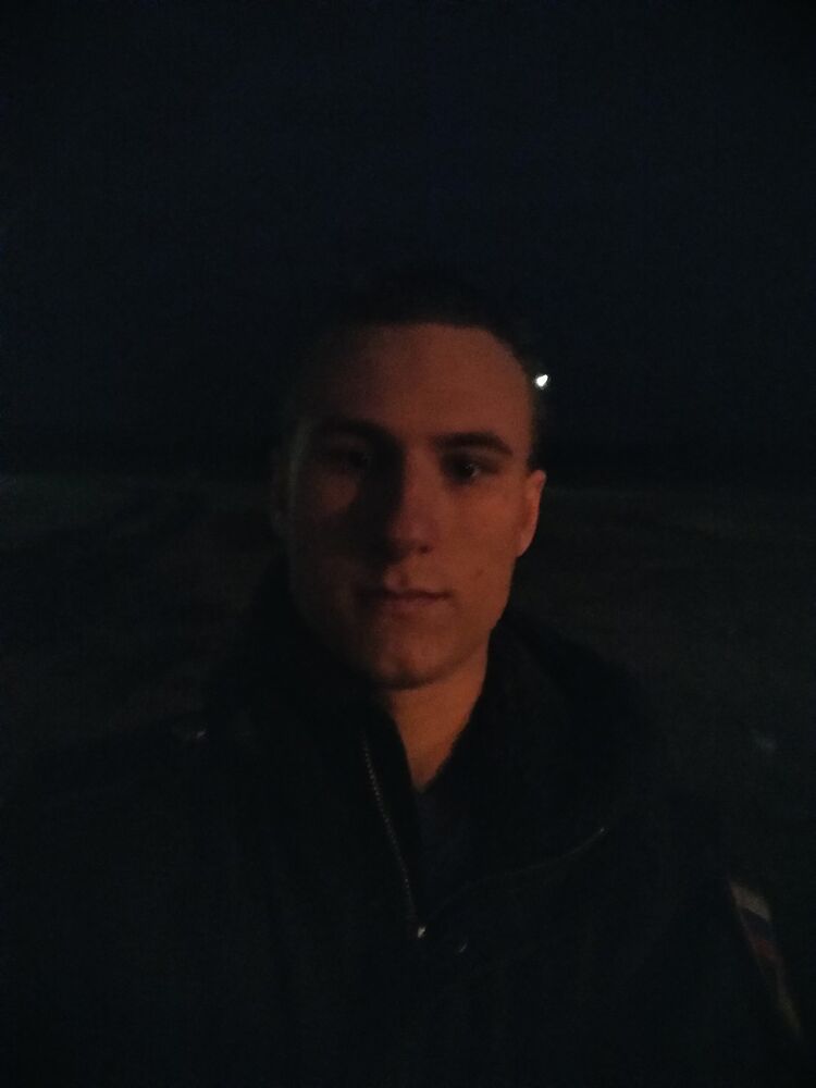  15048807  Max, 27 ,    