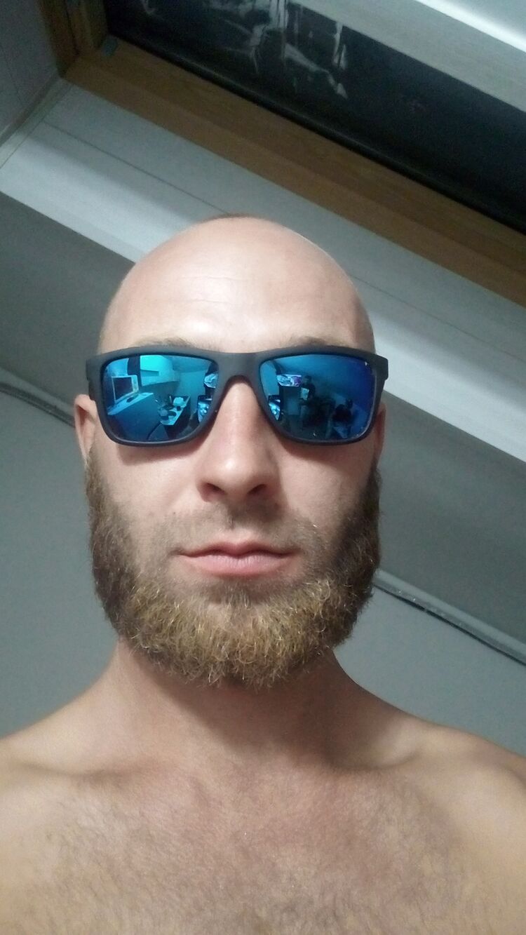  36950637  , 26 ,    
