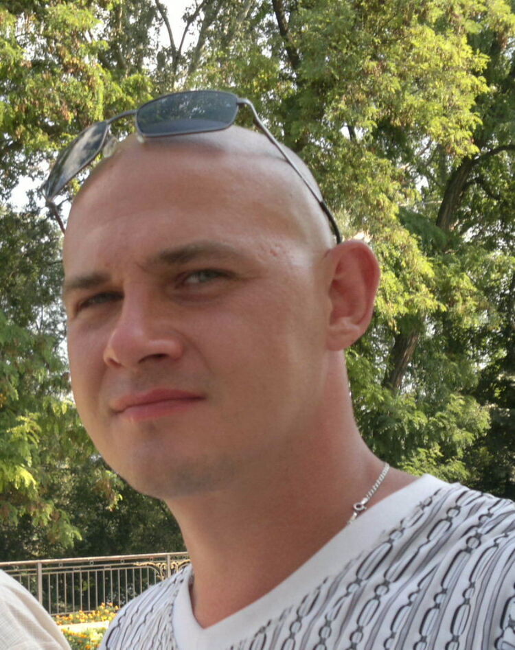  --,   , 44 ,     , c 