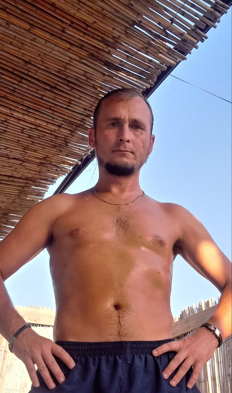  27537367  Denis, 39 ,    Torre Del Greco
