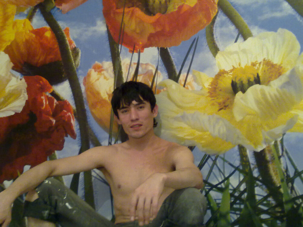  4144237  Navruz, 39 ,    