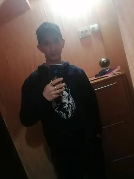  35976017  , 33 ,    
