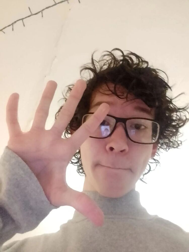  37354057  , 24 ,    