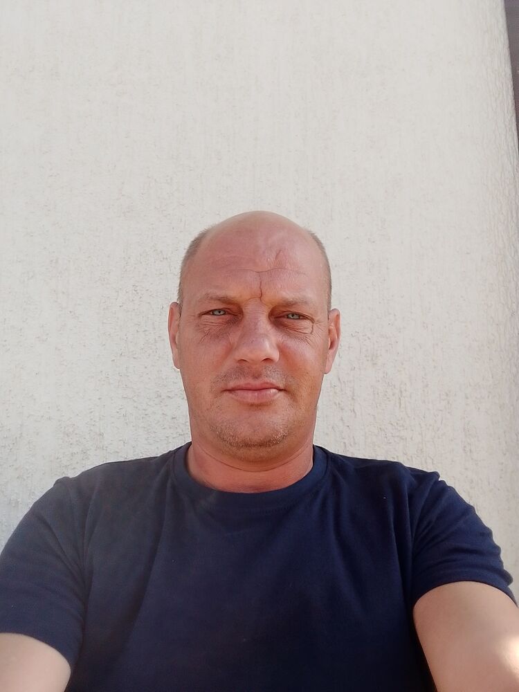  46135177  , 42 ,    