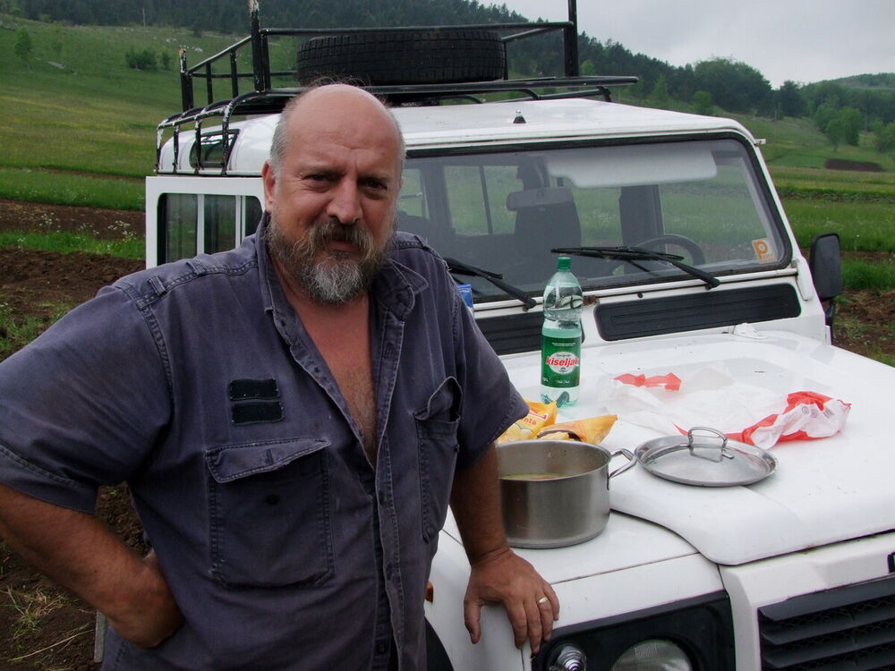  21728547  Nikola, 60 ,    
