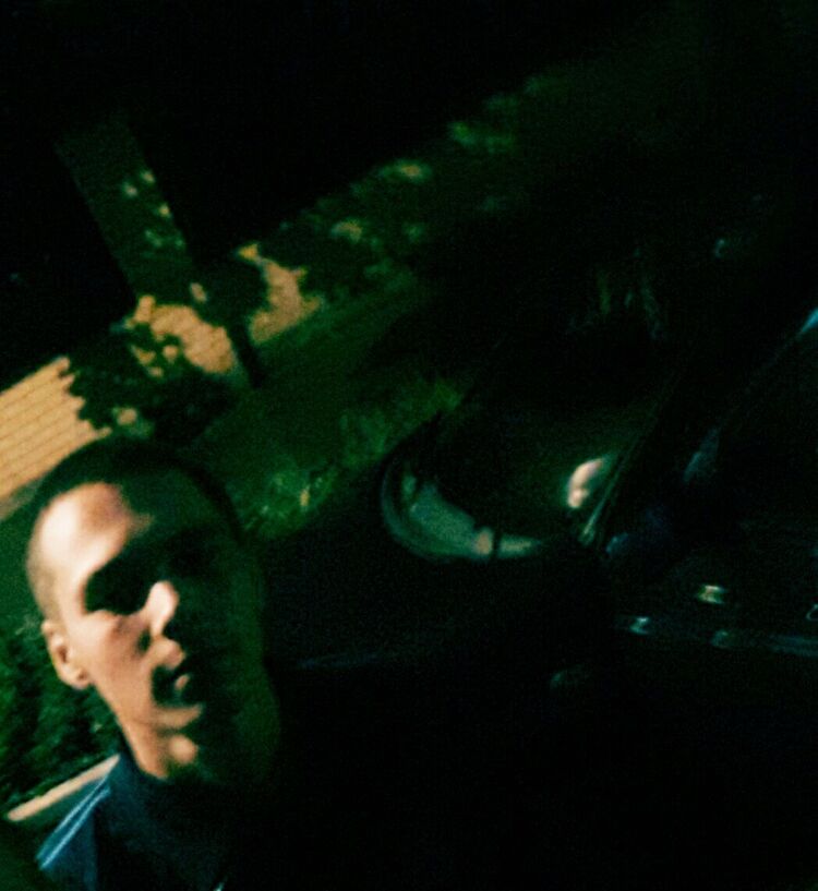  13099217  , 27 ,    