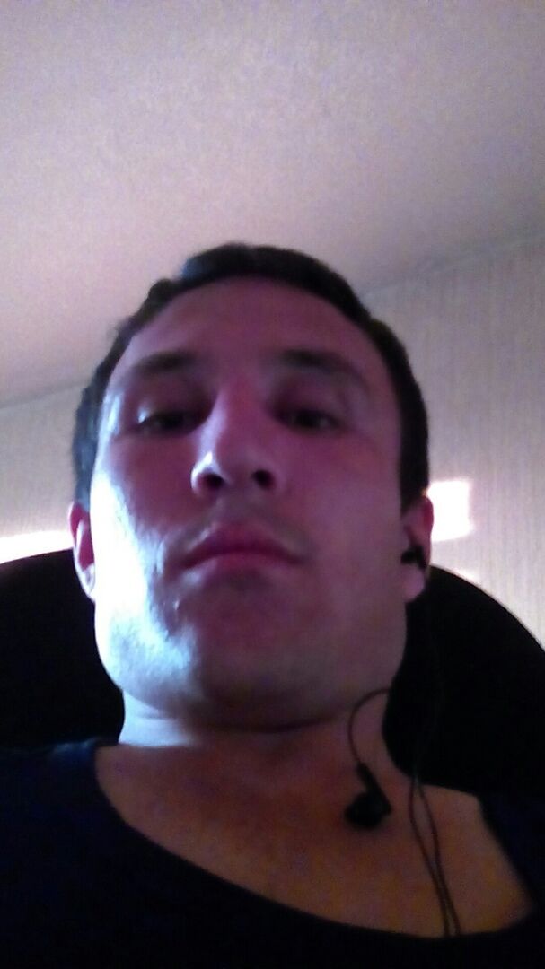  36672817  Radik, 31 ,     