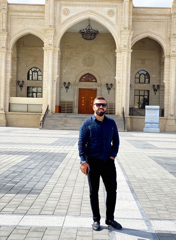  29351117  Cahid, 34 ,    