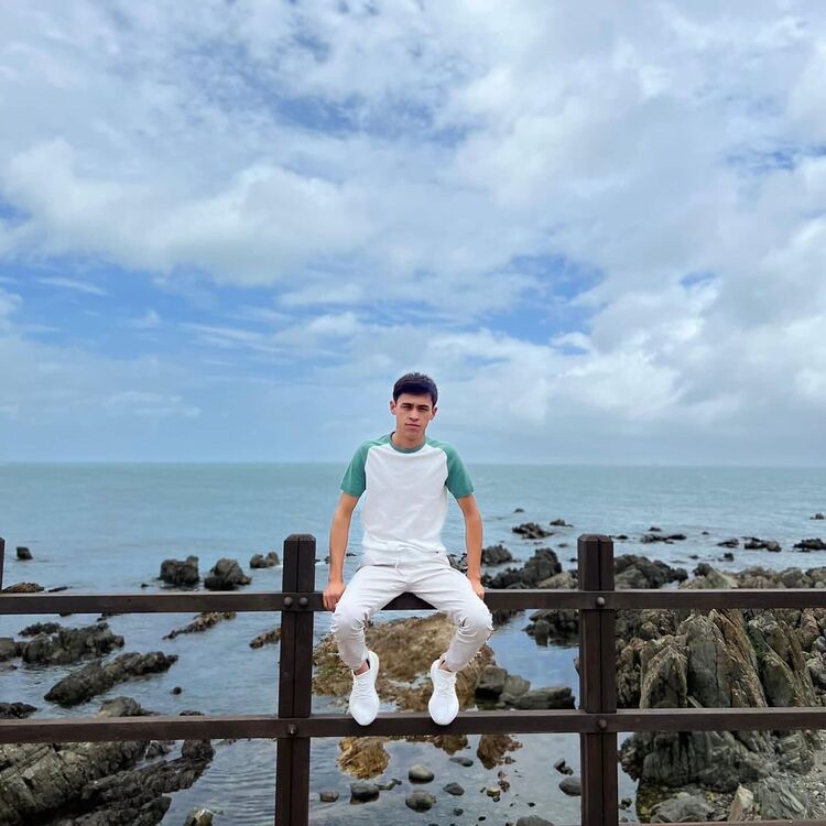  Pusan,   , 29 ,   ,   