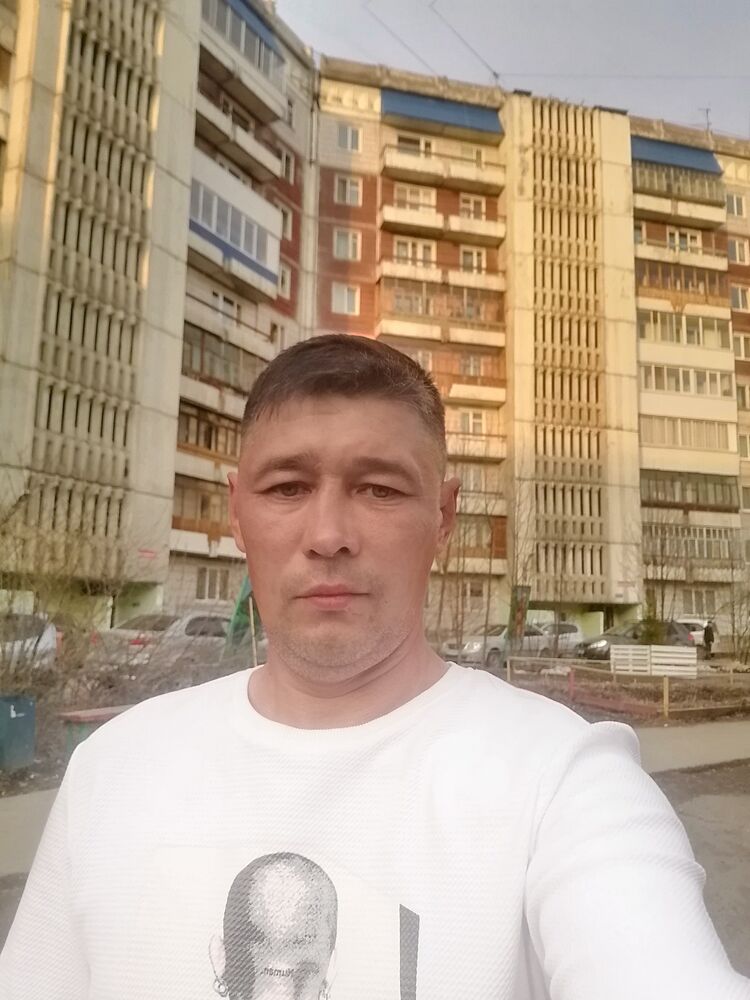 ,   Ruslan, 41 ,   ,   , c , 