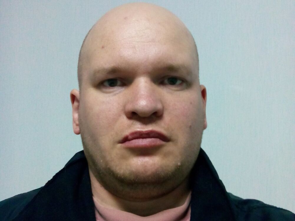  9198487  Markus, 46 ,    