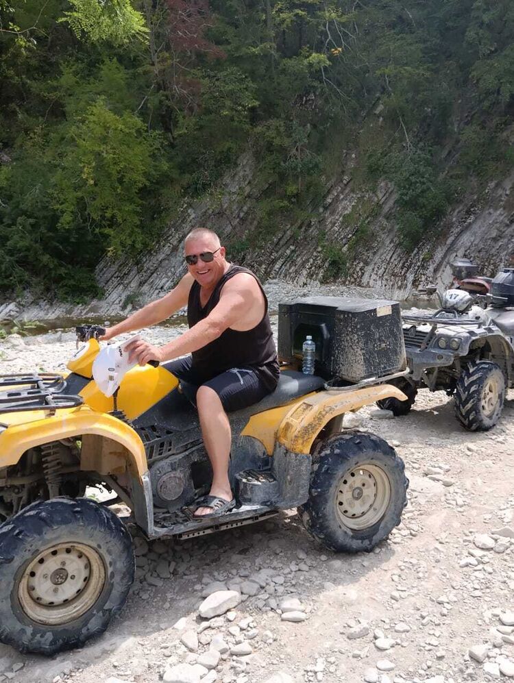  52554477  Oleg, 51 ,    