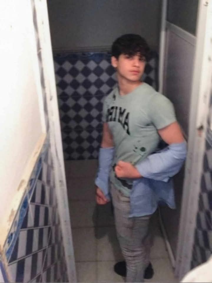  Algiers,   Wassim, 19 ,   ,   