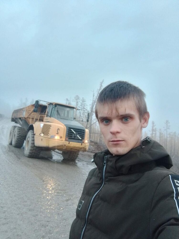  49432157  Andrey, 26 ,    