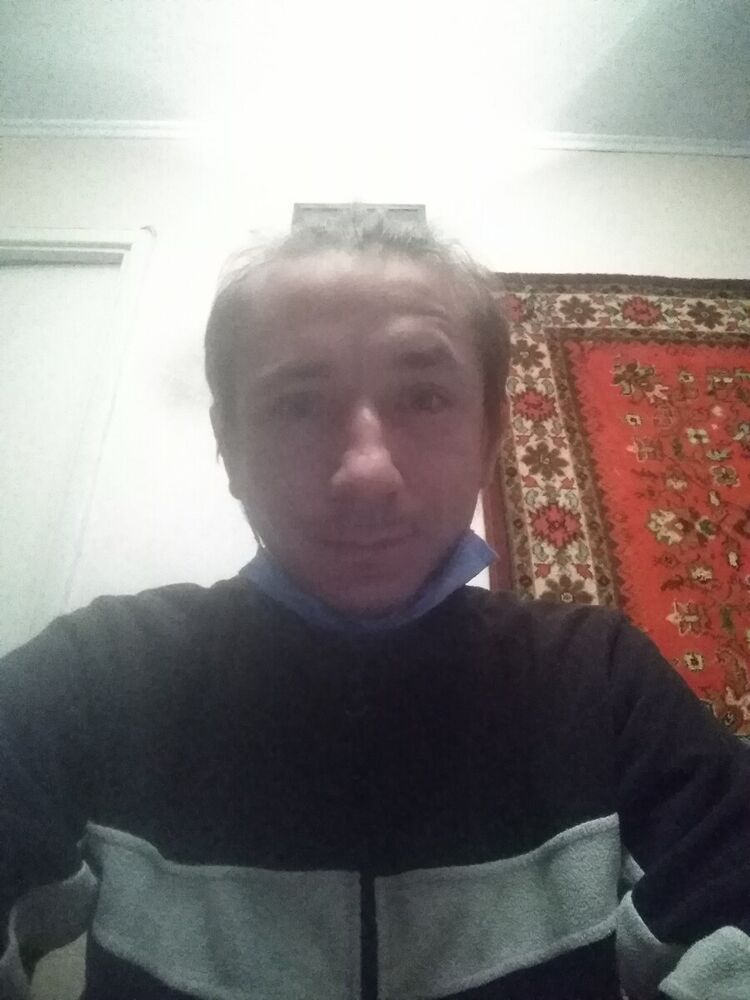  21984377  Mikolag, 29 ,    