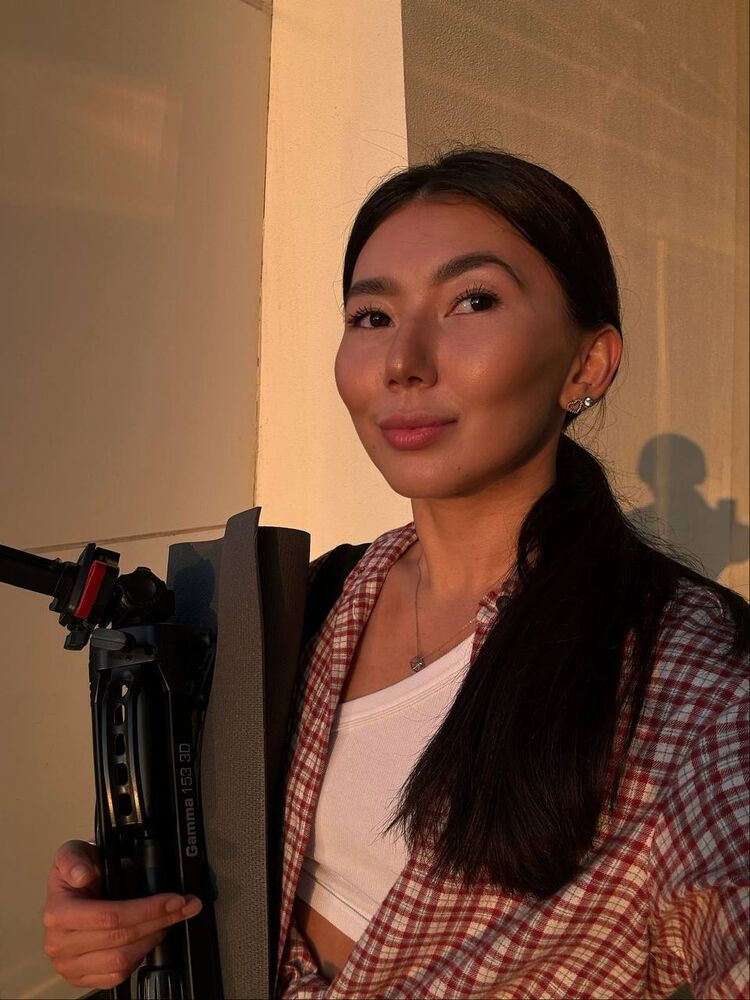  54288297  Karina, 33 ,    