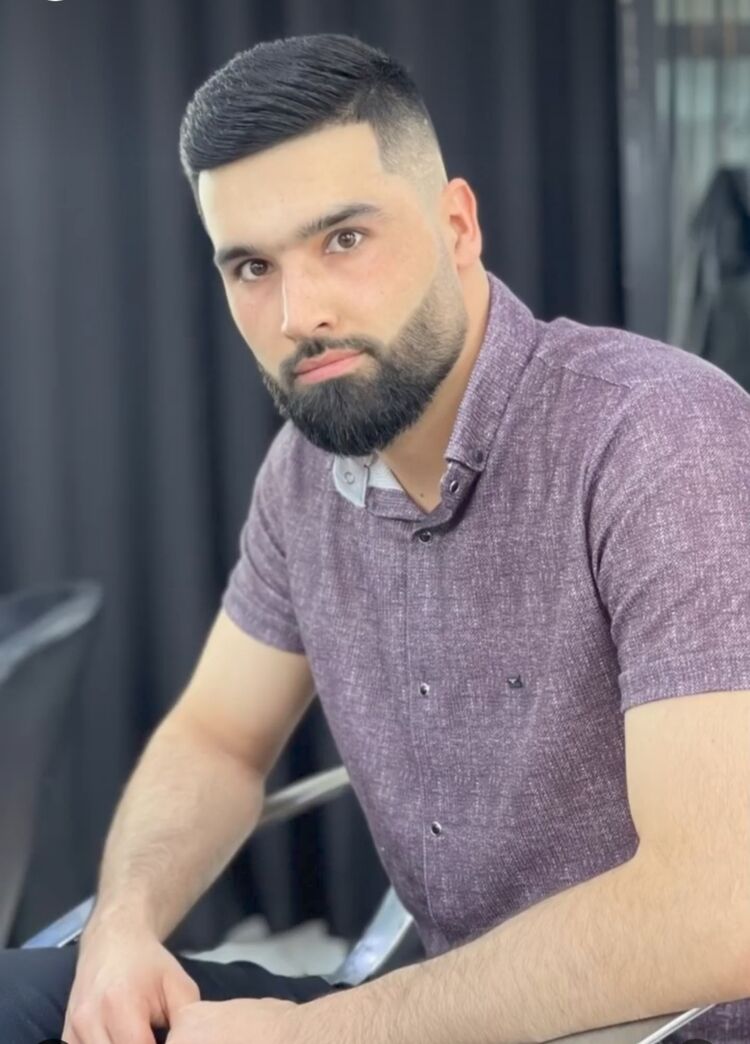  38531007  Samir, 39 ,    