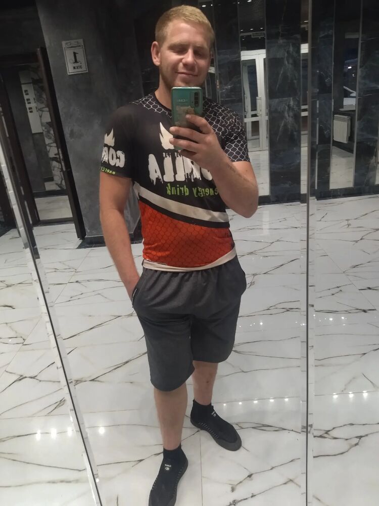  --,   Vladimir, 26 ,   ,   , c , 