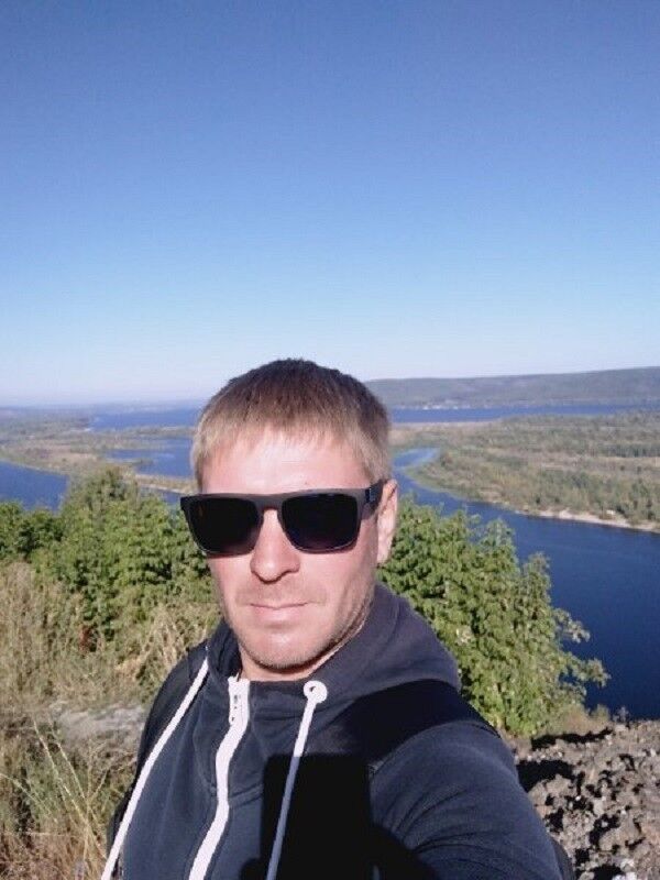  ,   Vlad, 44 ,   ,   , c , 