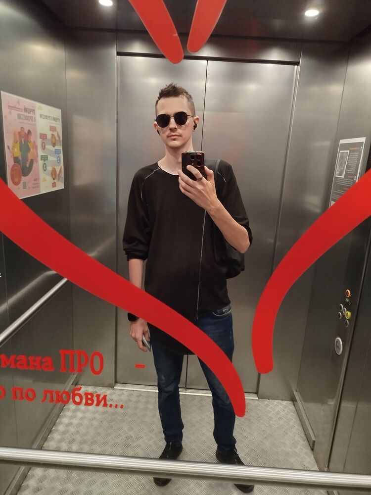 52281727  , 32 ,    