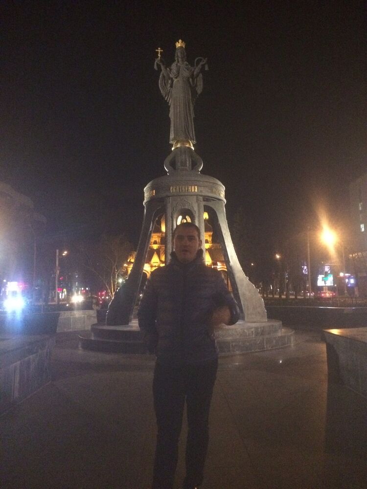  ,   Alex, 34 ,   ,   , c , 