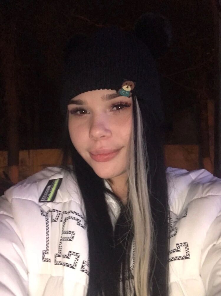 53058277  , 22 ,    