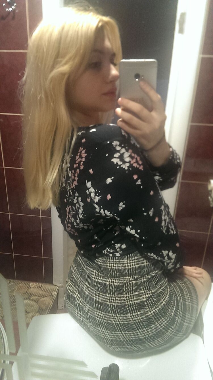  ,   Sofia, 21 ,   ,   