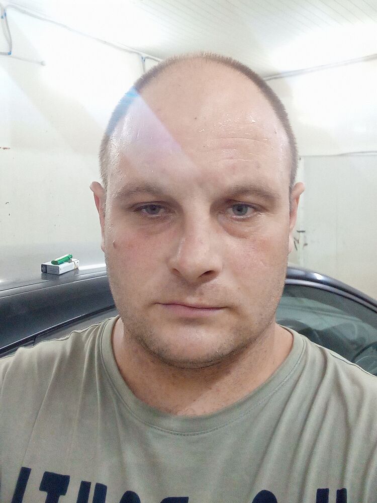  28399217  Evgeny, 36 ,    