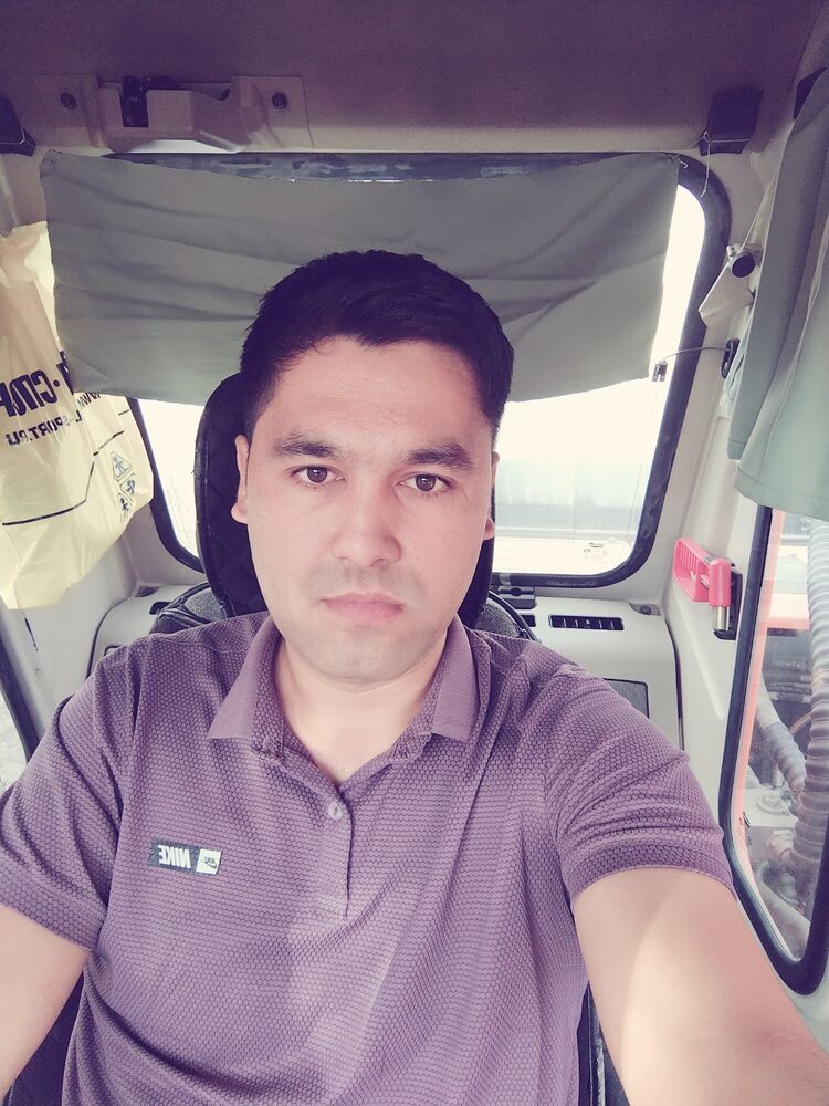  37860247  Mardonbek, 31 ,    