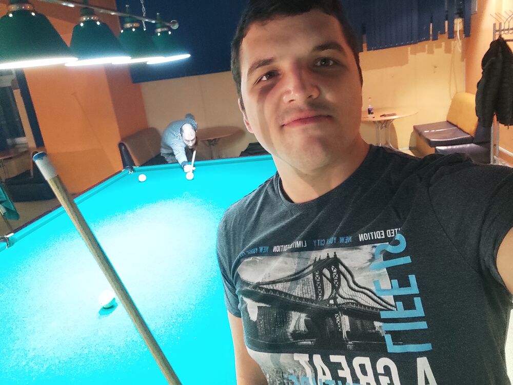  37688477  , 31 ,    
