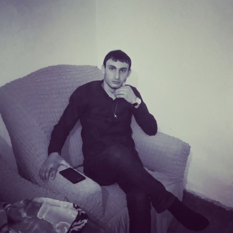  28100267  Alik, 32 ,    
