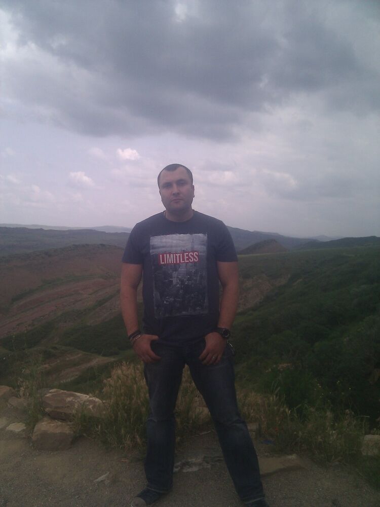  8098737  Dima, 39 ,    