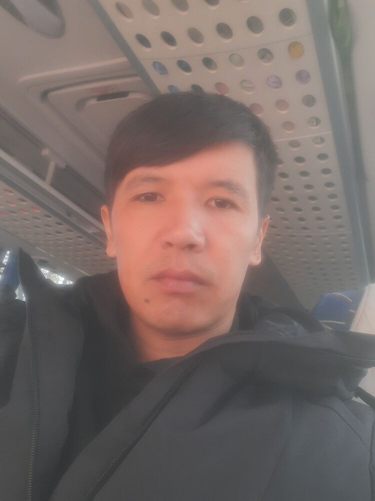  30161807  Nodir, 39 ,    