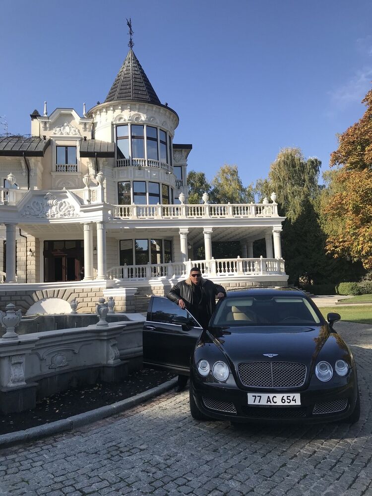  18121877  , 40 ,    