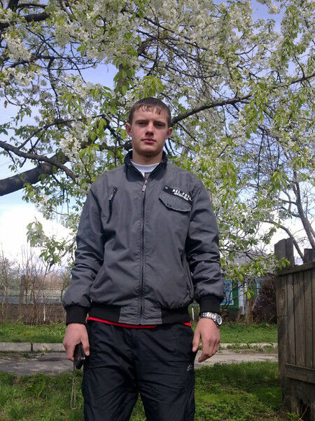  8390407  Dima, 32 ,    