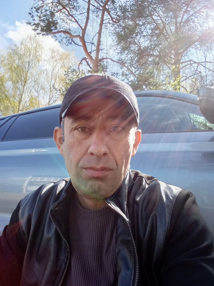  51393797  Anar, 46 ,    