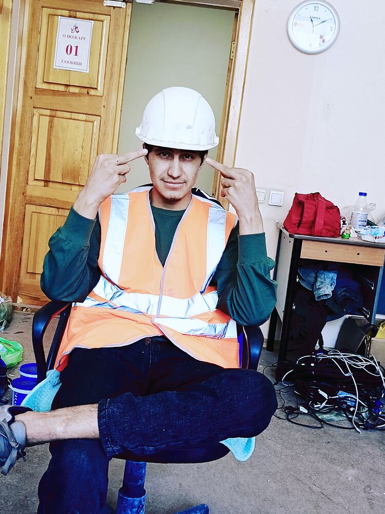  ,   Idris, 18 ,   , c 
