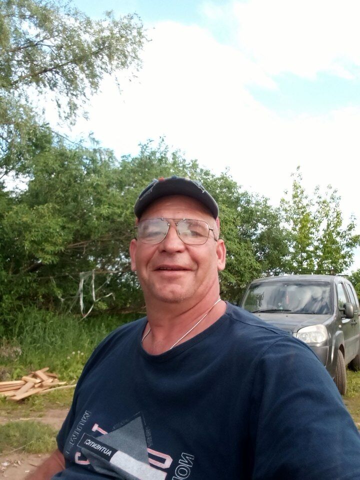  44376047  , 51 ,    
