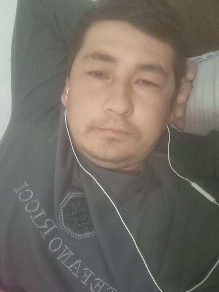  38428327  Bek, 36 ,    