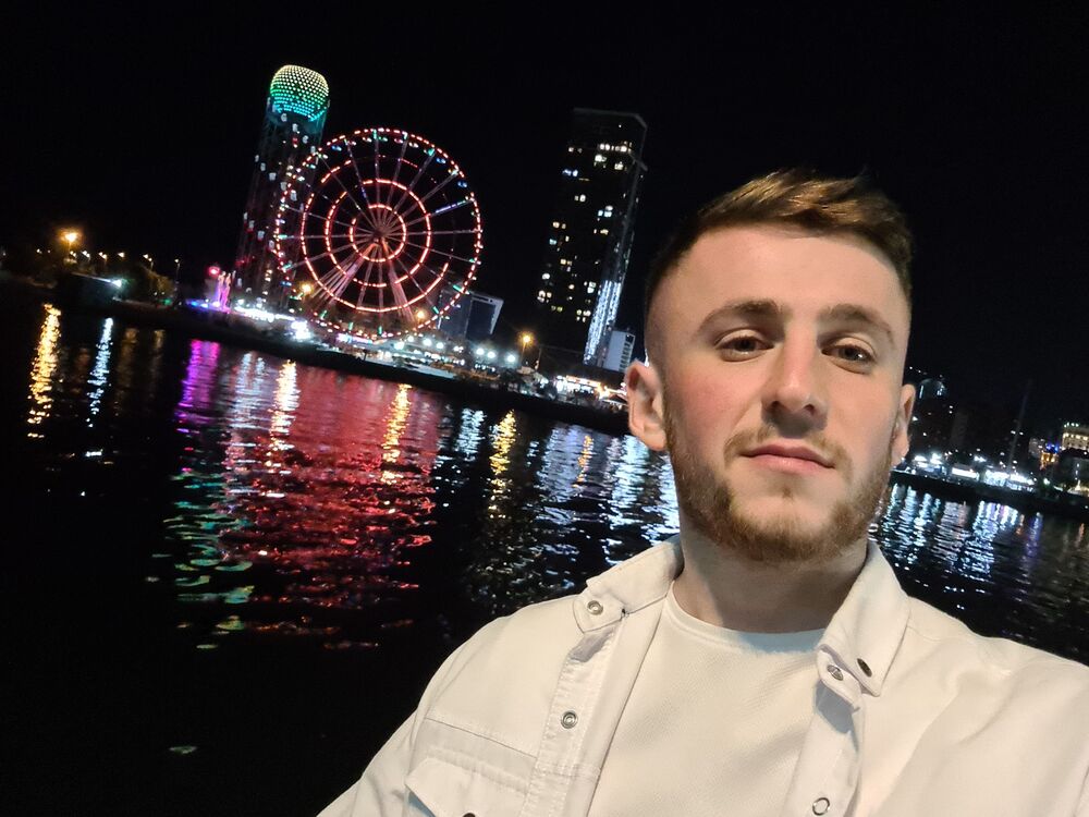  54085287  Vadim, 23 ,    