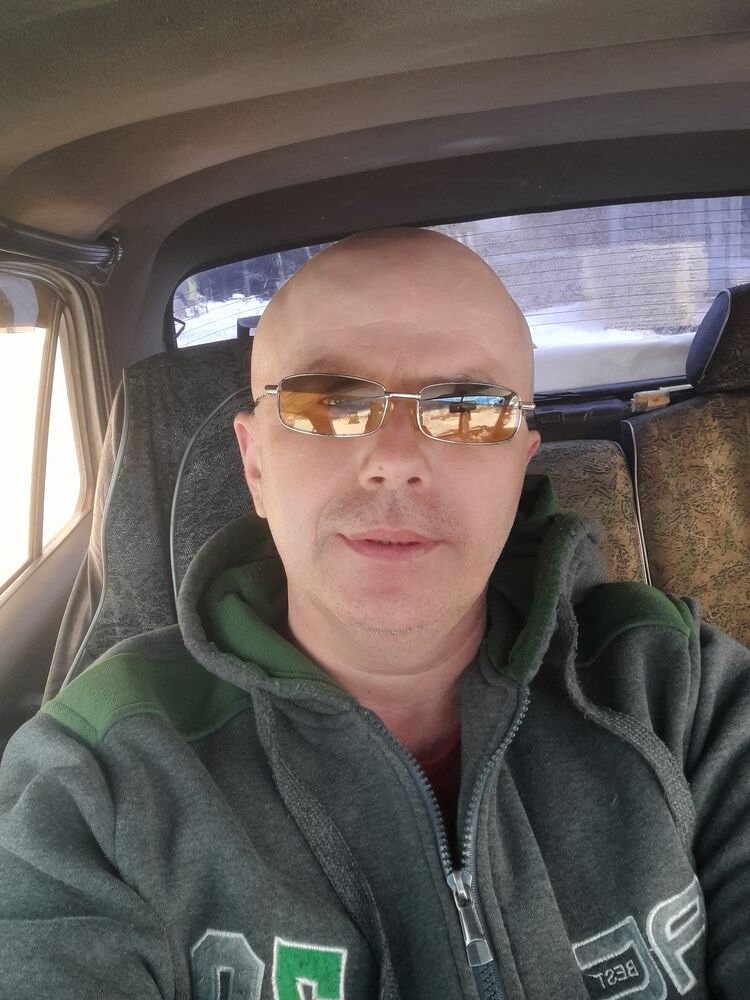  28461537  , 52 ,    