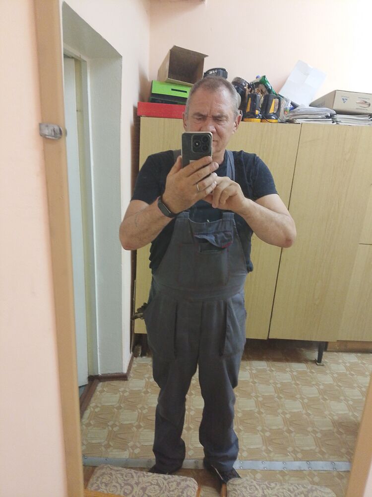  52856147  , 58 ,    