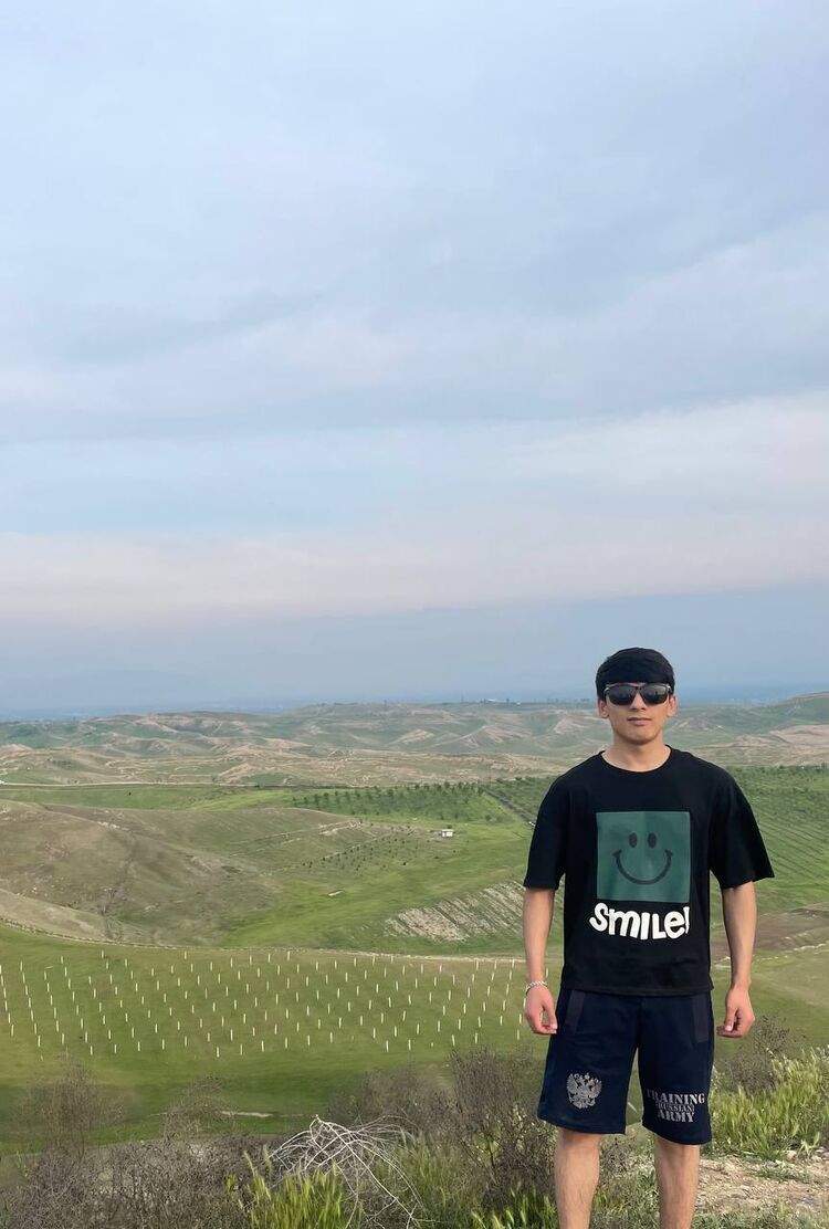  54358067  Ozodbek, 19 ,    