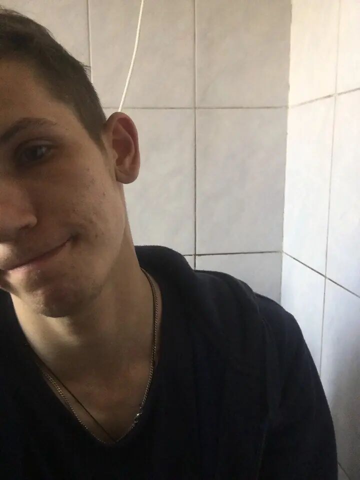  35404457  , 28 ,    