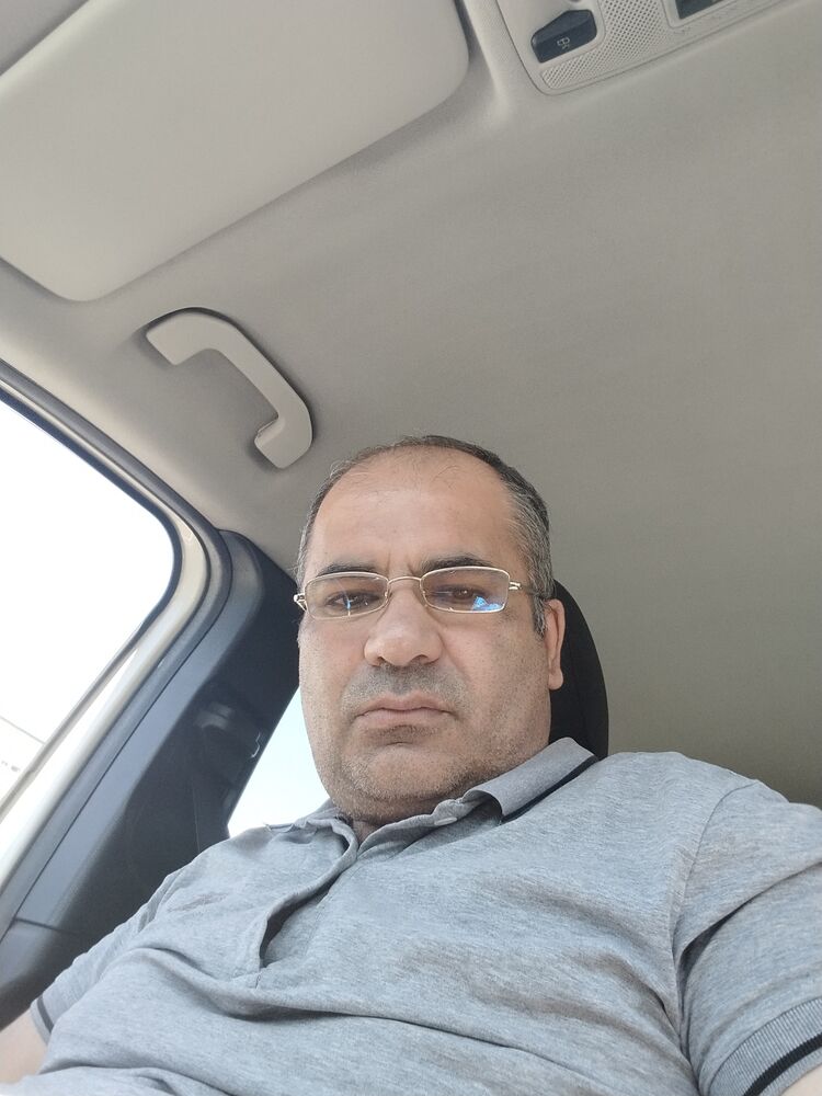  39561977  , 49 ,    